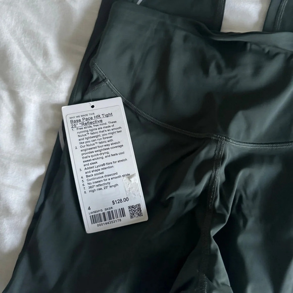🆕 Lululemon Base Pace HR Reflective Tight 25” Smoked Spruce - Picture 6 of 11